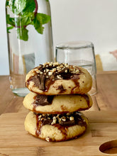 Charger l'image dans la galerie, Cookie chocolat noir noisettes