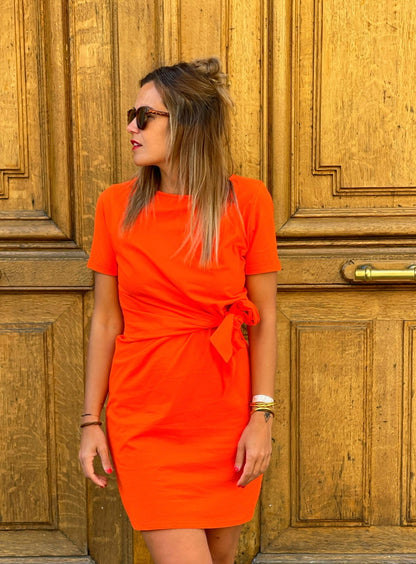 Robe-Maeva-orange-robe-courte-avec-noeud -Mylo-concept-store-paris-17
