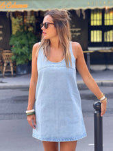 Charger l&#39;image dans la galerie, Robe-Totino-robe-bleue claire en jean debardeur mylo concepet store battignoles
