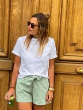 Charger l&#39;image dans la galerie, Short-Mykonos-short-blanc-rayures-vertes-Mylo-concept-store-paris-17