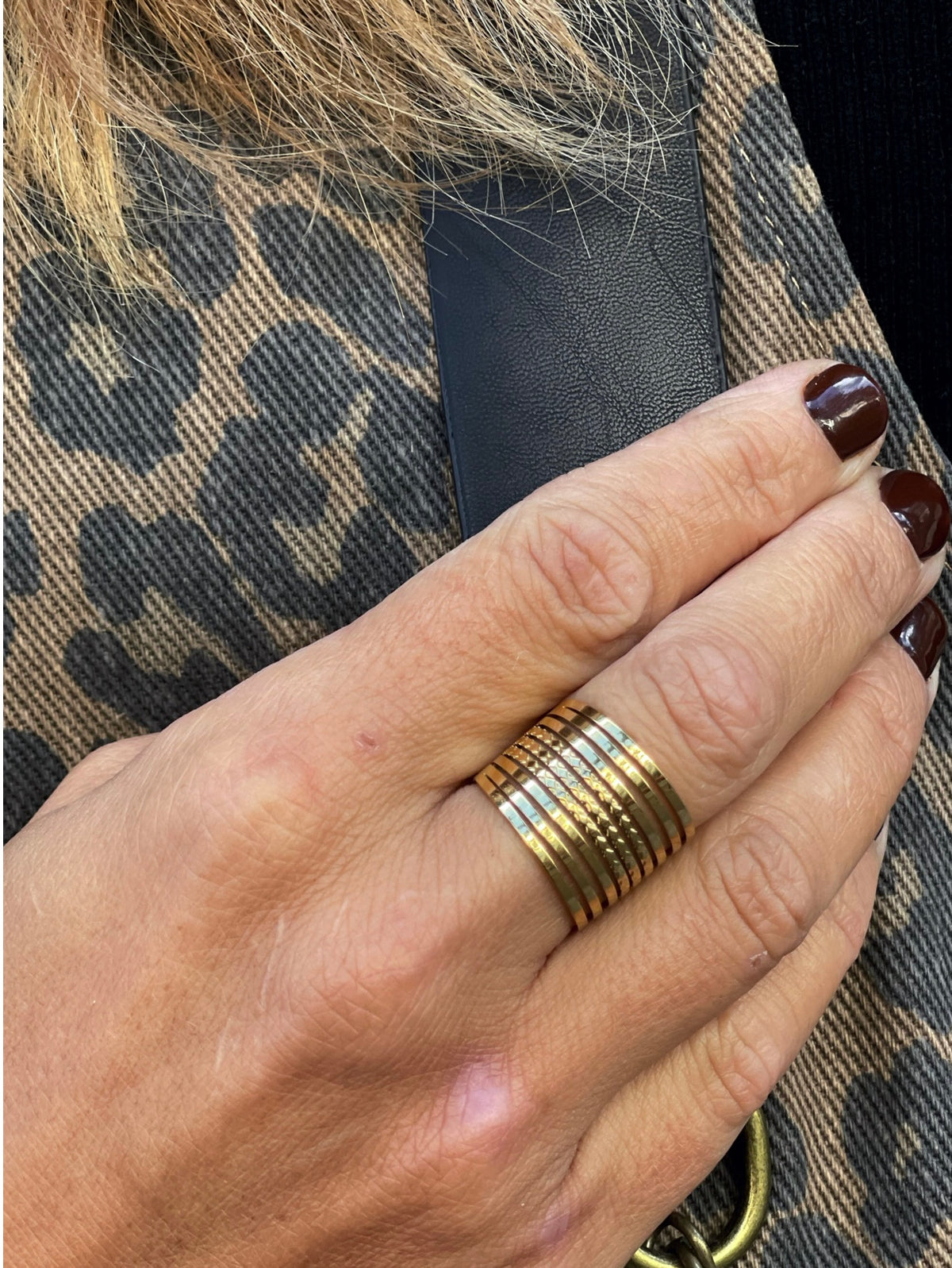 Bague Thelma dorée multi-lignes MYLO