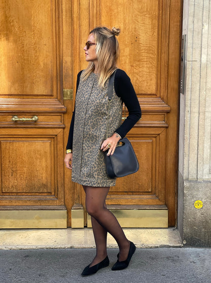 Robe courte Calenzana imprimé léopard MYLO — silhouette de profil