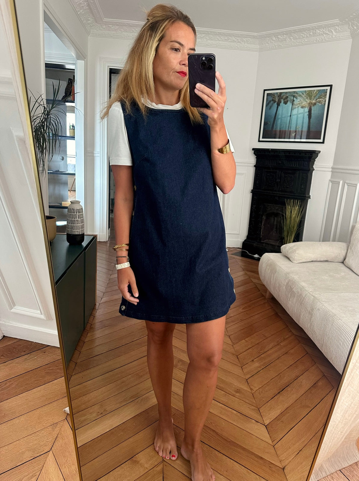 Robe Saveria en jean bleu – silhouette complète portée